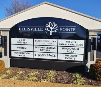 Ellisville-Pointe-monument(1) 